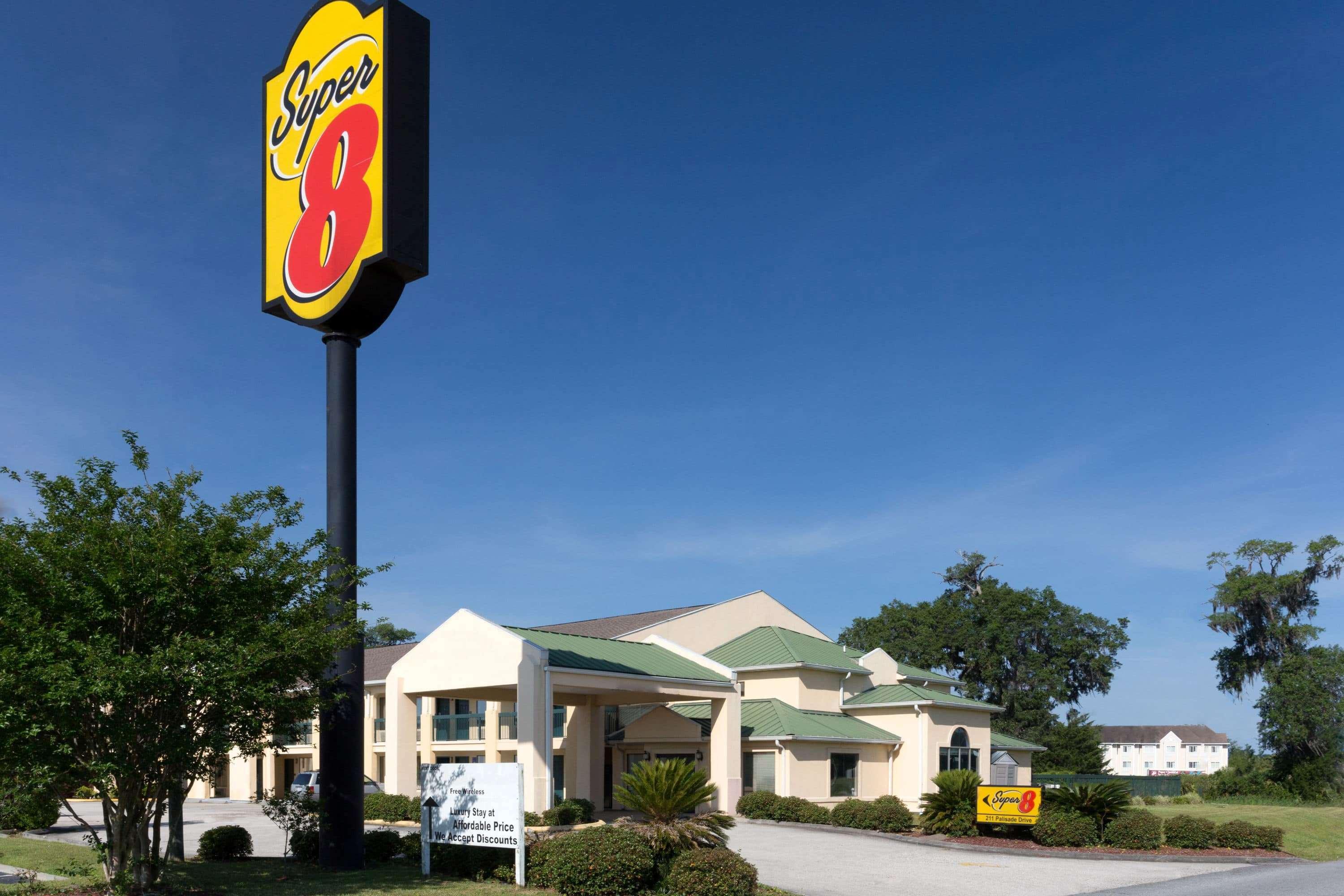 Super 8 By Wyndham Brunswick South I-95 Motel Eksteriør billede